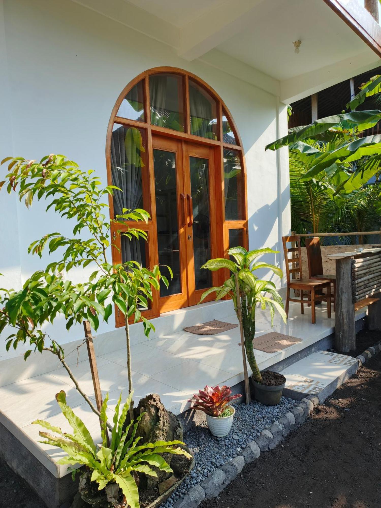 Friend House Stay & Surf Airsatang Exterior photo